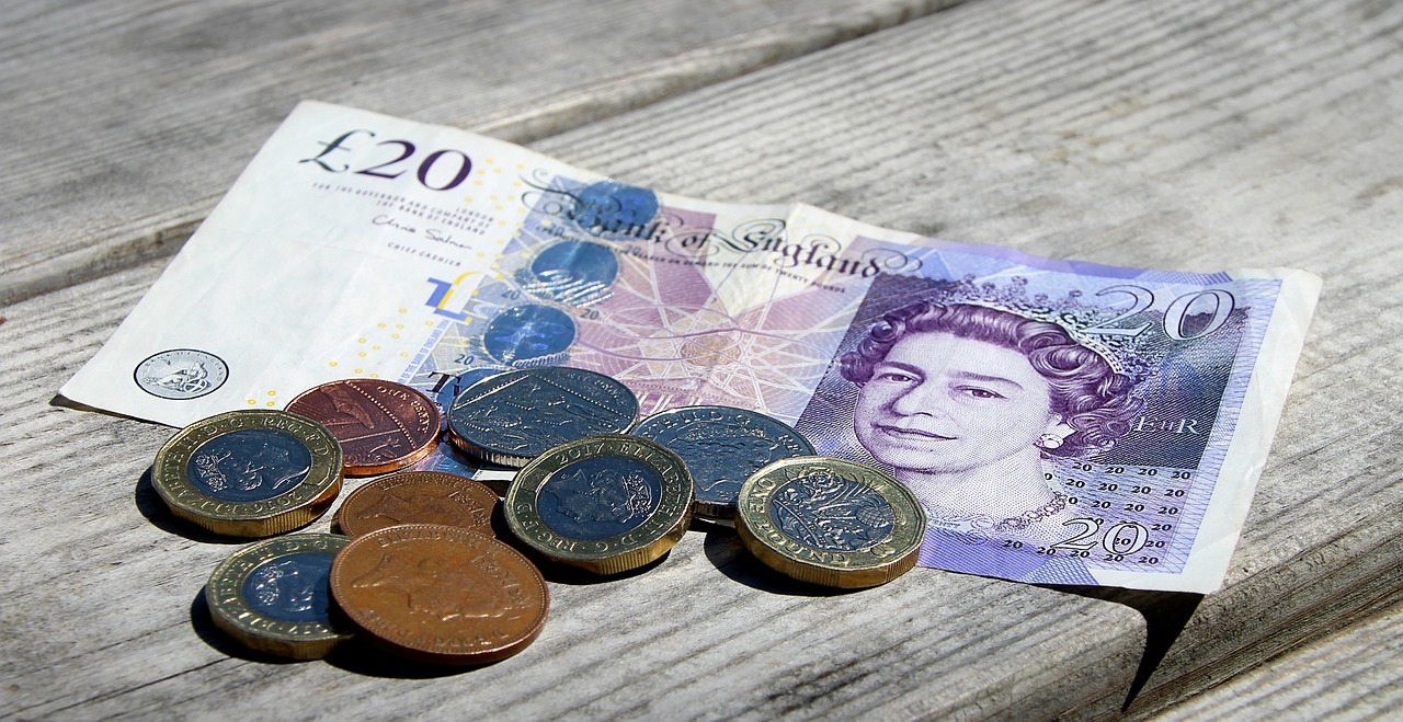 Comment bénéficier du meilleur taux de change entre CHF et GBP ?
