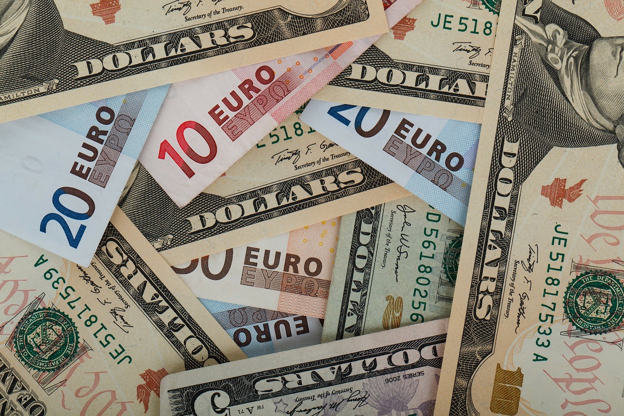 Comment convertir des euros en dollars (EUR-USD) au meilleur taux ?